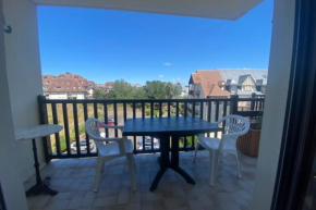 23m Peaceful With Balcony With Sea View !